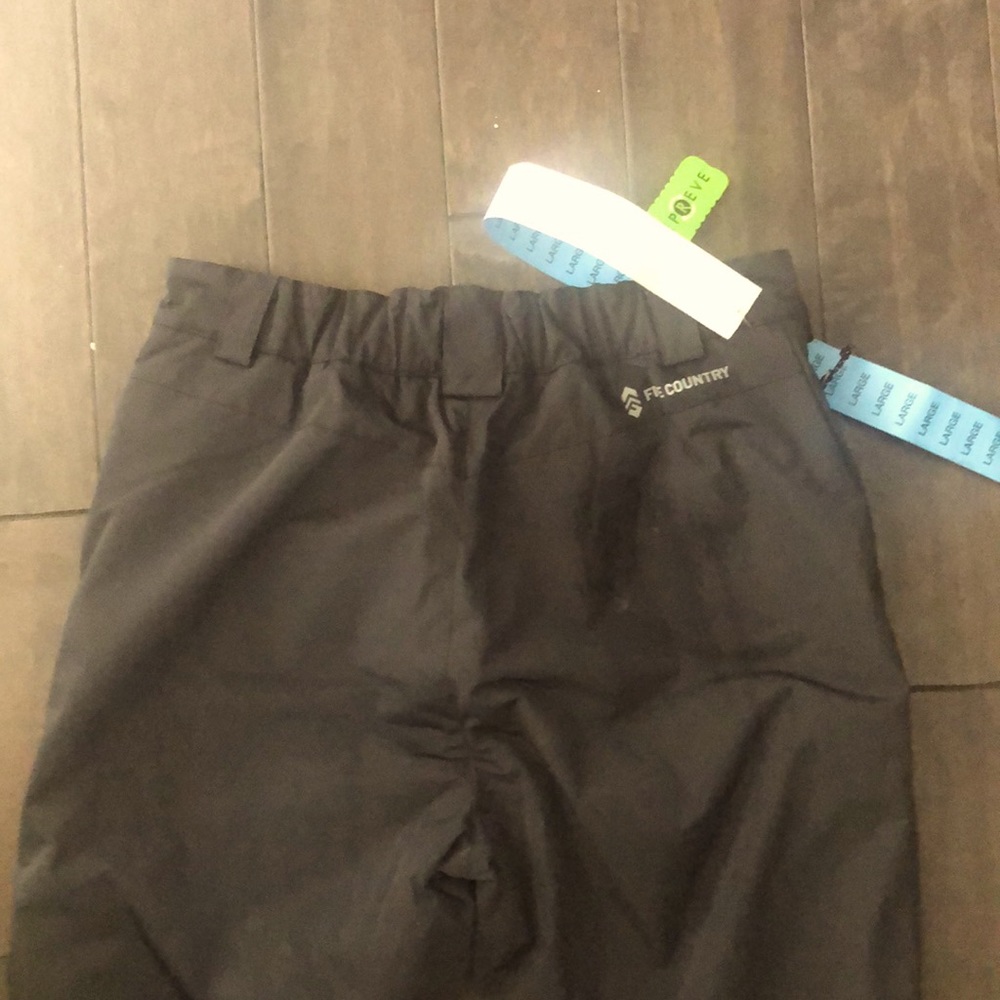 NWT Black Insulated Ski Pants Size L